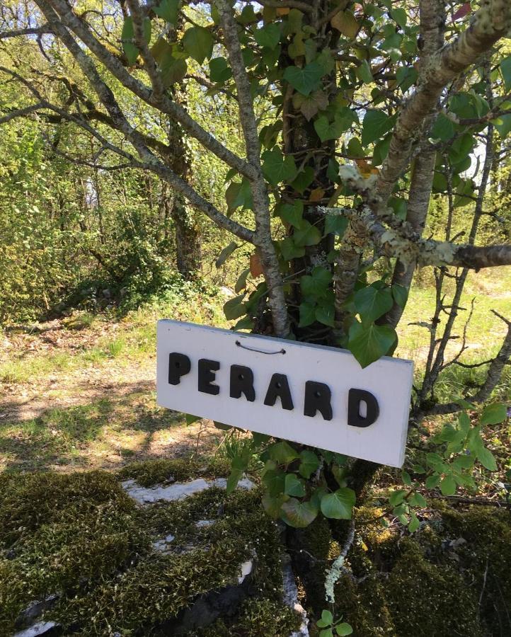 Les Gites Perard Caylus 外观 照片