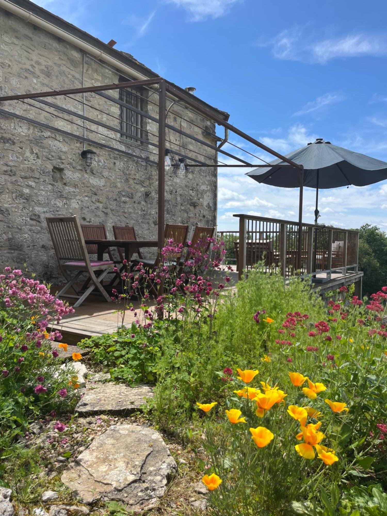 Les Gites Perard Caylus 外观 照片